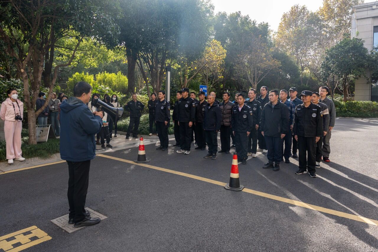 1764145078956101R5uM.jpg 1764145078956101R5uM.jpg