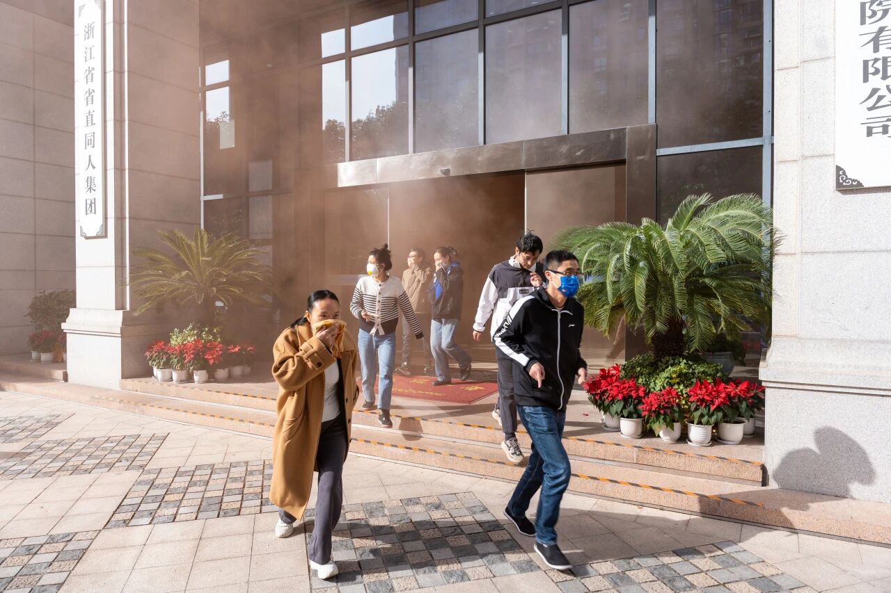 1764145078956101webH.jpg 1764145078956101webH.jpg