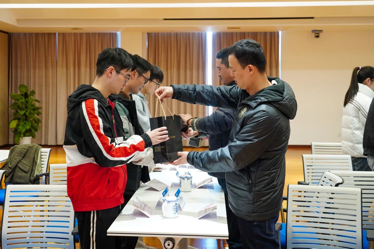 1764665251320501o6n3.jpg 1764665251320501o6n3.jpg